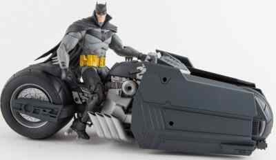 WHITE KNIGHT BATCYCLE DC MULTIVERSE TODD McFARLANE TOYS 7