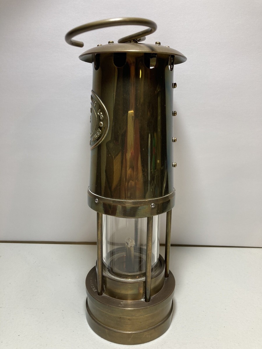 E. THOMAS & WILLIAMS LTD. BRASS CAMBRIAN LAMP MAKERS E. THOMAS & WILLIAMS LTD. BRASS CAMBRIAN LAMP MAKERS
