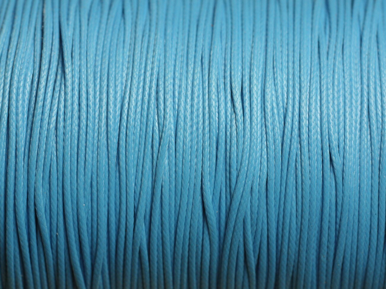 Cordon coton ciré 0.8mm bleu azur pour vos ateliers créatifs d'été