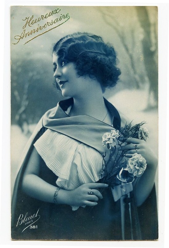 1920s Glamor Glamour FLAPPER WINTER FASHION vintage French photo postcard