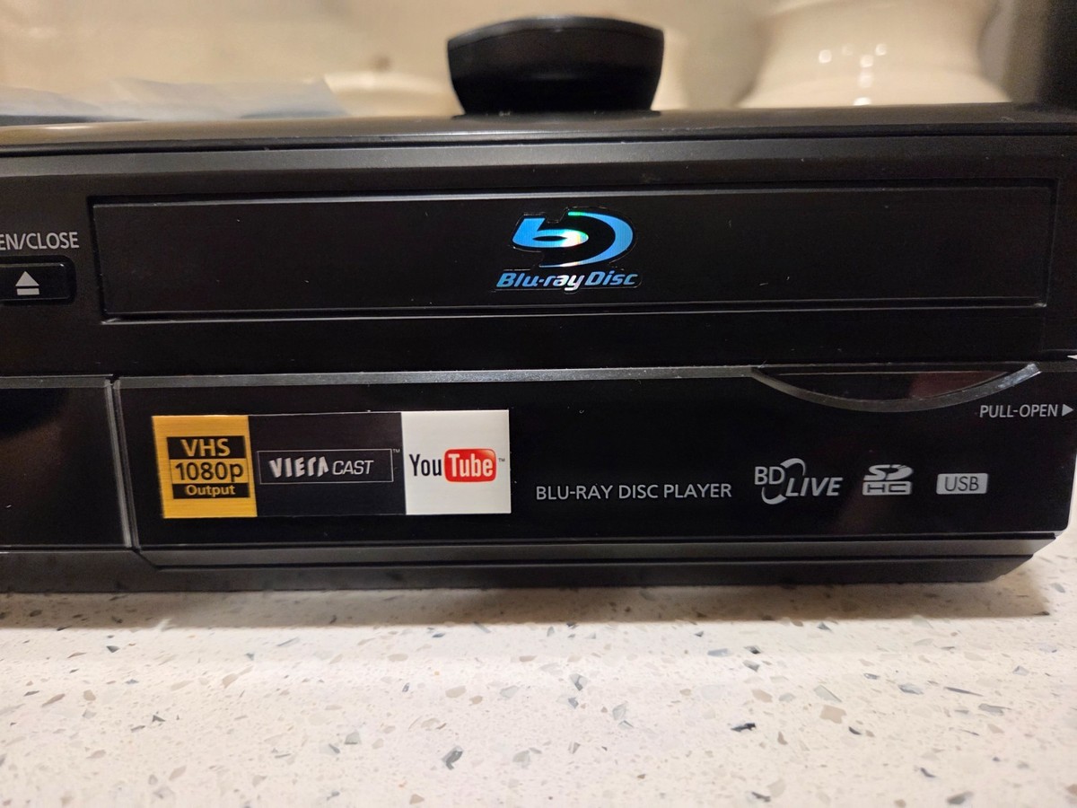 BLU-RAY/DVD/VHS PANASONIC DMP-BD70V BLU-RAY DISC & VCR COMBO