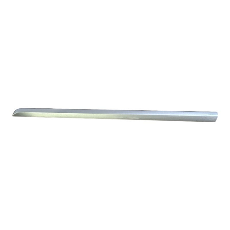 Baguette latérale Honda FRV 75302SJDJ01ZF pour réparer une moulure cassée ou éviter les rayures