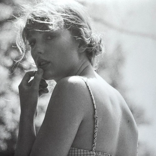 TAYLOR SWIFT "FOLKLORE" (RED VINYL) [2 LPS) BRAND NEW! SEALED LP! (MINT)