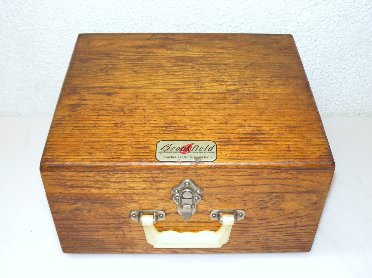BROOKFIELD LVF SYNCHRO-LECTRIC VISCOMETER WITH SPINDLES & CASE | eBay