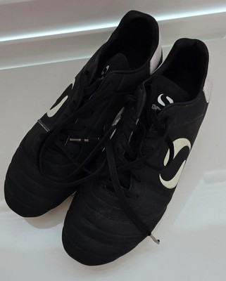 Sondico Strike FG Kinder Fußballschuhe schwarz-weiß - Größe UK 5 - ohne Karton
