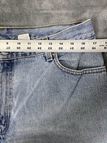 Vintage Levis Jeans Womens 16 Blue 550 Relaxed Tapered Light Wash Made USA 1998 - Picture 3 of 11
