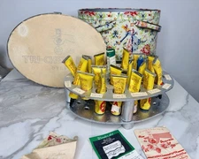 Tri-Chem Liquid Embroidery Paint Kit, Holds 25 Paints, Removable Metal Carrier