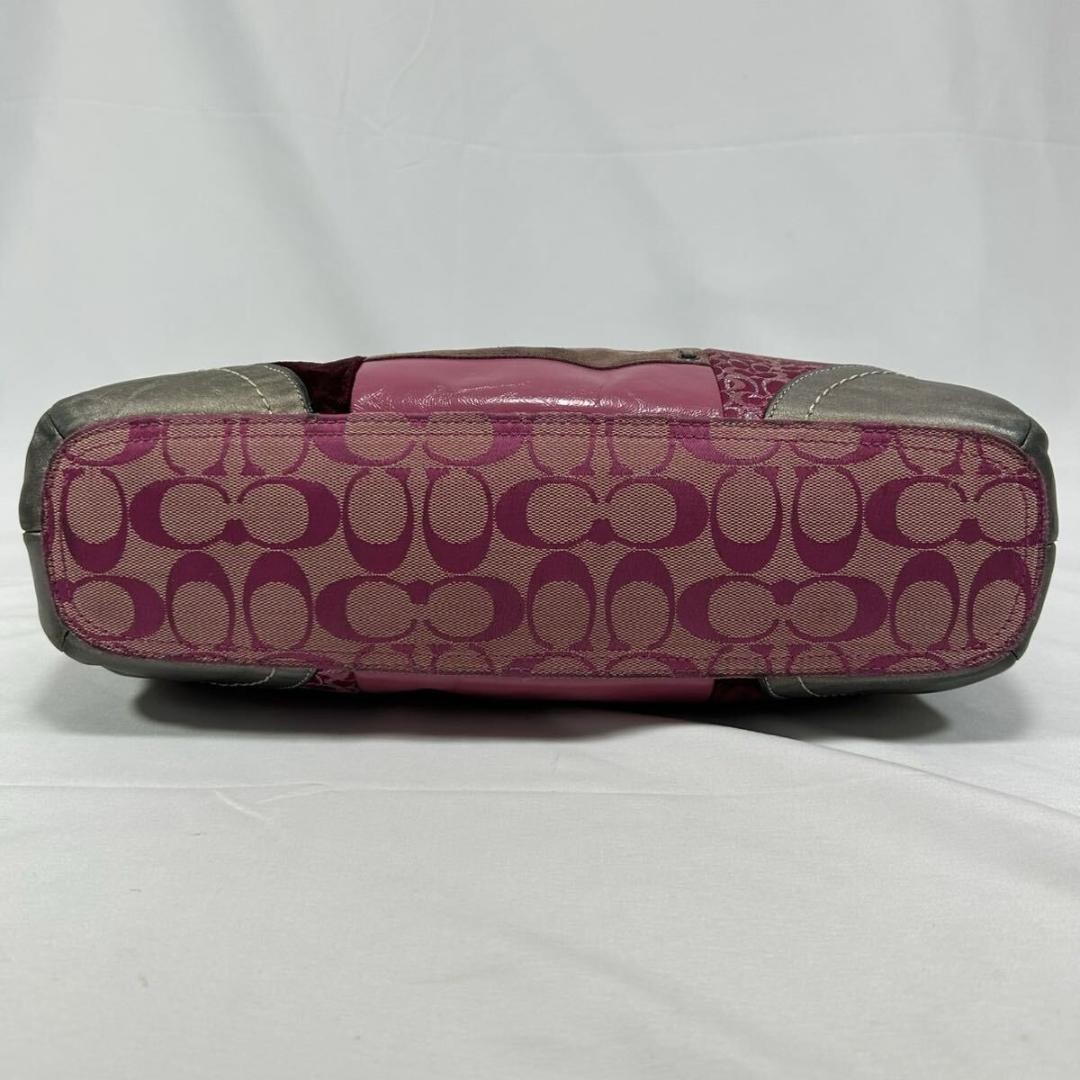 Excellent Condition Coach Soho Patchwork One Hand… - image 6