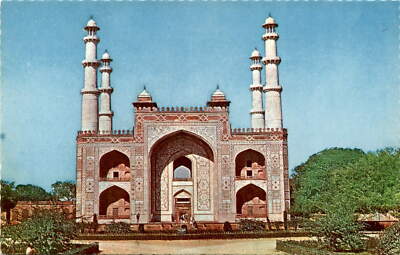 TOMB OF AKBAR, SIKANDARA, AGRA Postcard