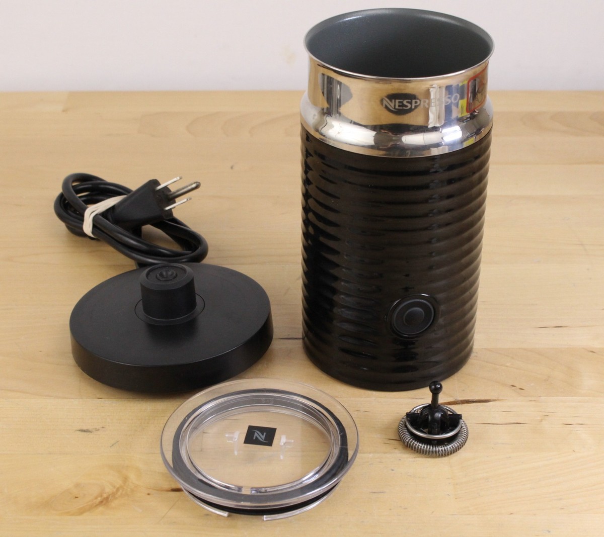 Nespresso Aeroccino Barista ブラック Nespresso Aeroccino 3 Milk Frother Model 3694 Black w/ Base, Lid