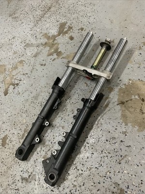 Triumph Sprint ST 1050 Front forks fork legs suspension Straight 2005 - 2011