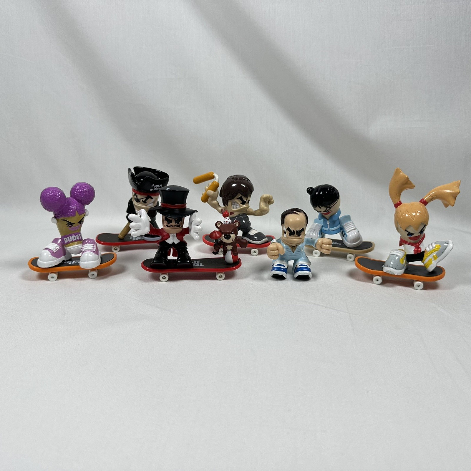 Decks -  Magnetic Collectible Figures