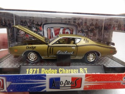 1971 DODGE CHARGER R/T      2010 CASTLINE M2 MACHINES AUTO-DRAGS SERIES     1:64