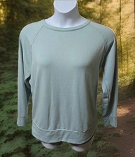 Eddie Bauer Women  s Blue Long Slv Crew Neck Pullover Sweatshirt Rayon Blend Sz L