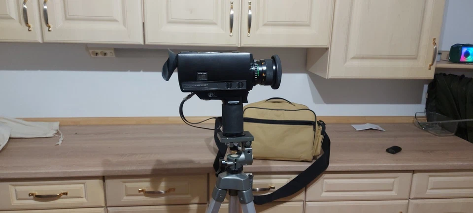 COSINA Super 8 professional 768 macro – S8-Schmalfilmkamera mit Schulterstütze - Bild 2 von 4