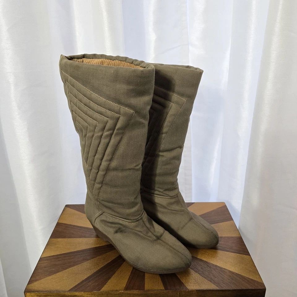 Vintage 1960s 70s Ski Snow Winter Boots Mod Boho US 6 Quilted Corduroy USA Women - Image 2 of 4