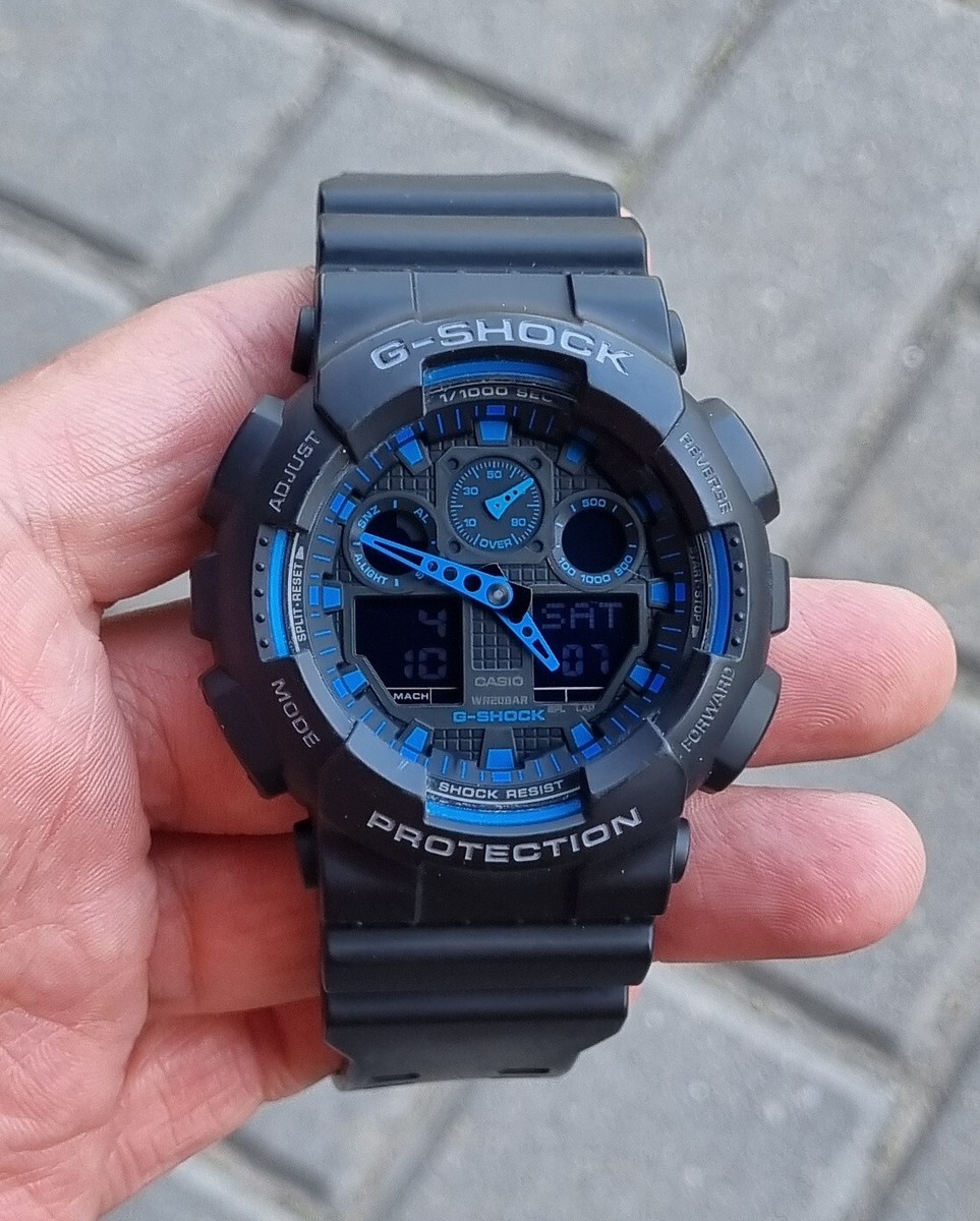 Genuine 2010 CASIO G-Shock GA-100-1A2 (5081) Men's Quartz Genuine 2010 CASIO G-Shock GA-100-1A2 (5081) Men's Quartz