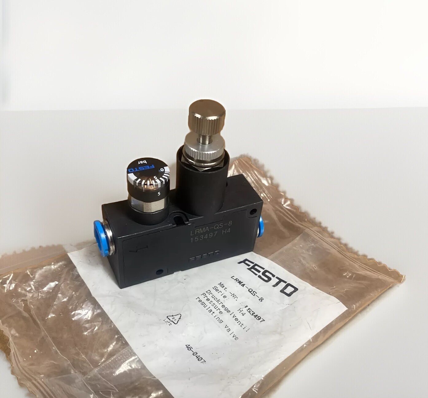 NEW GENUINE Festo LRMA-QS-8 Pressure Regulator Valve 153497 FAST SAME DAY SHIP