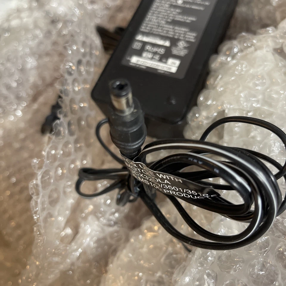 Cargador de fuente de alimentación adaptador CA/CC Delta Electronics modelo EADP-32DB A 12V 2.67 Foto 3 de 4