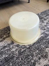 Vintage Tupperware 218 Tray w/257 Lid Round Cake Taker, Rare Old One Pre 1970s