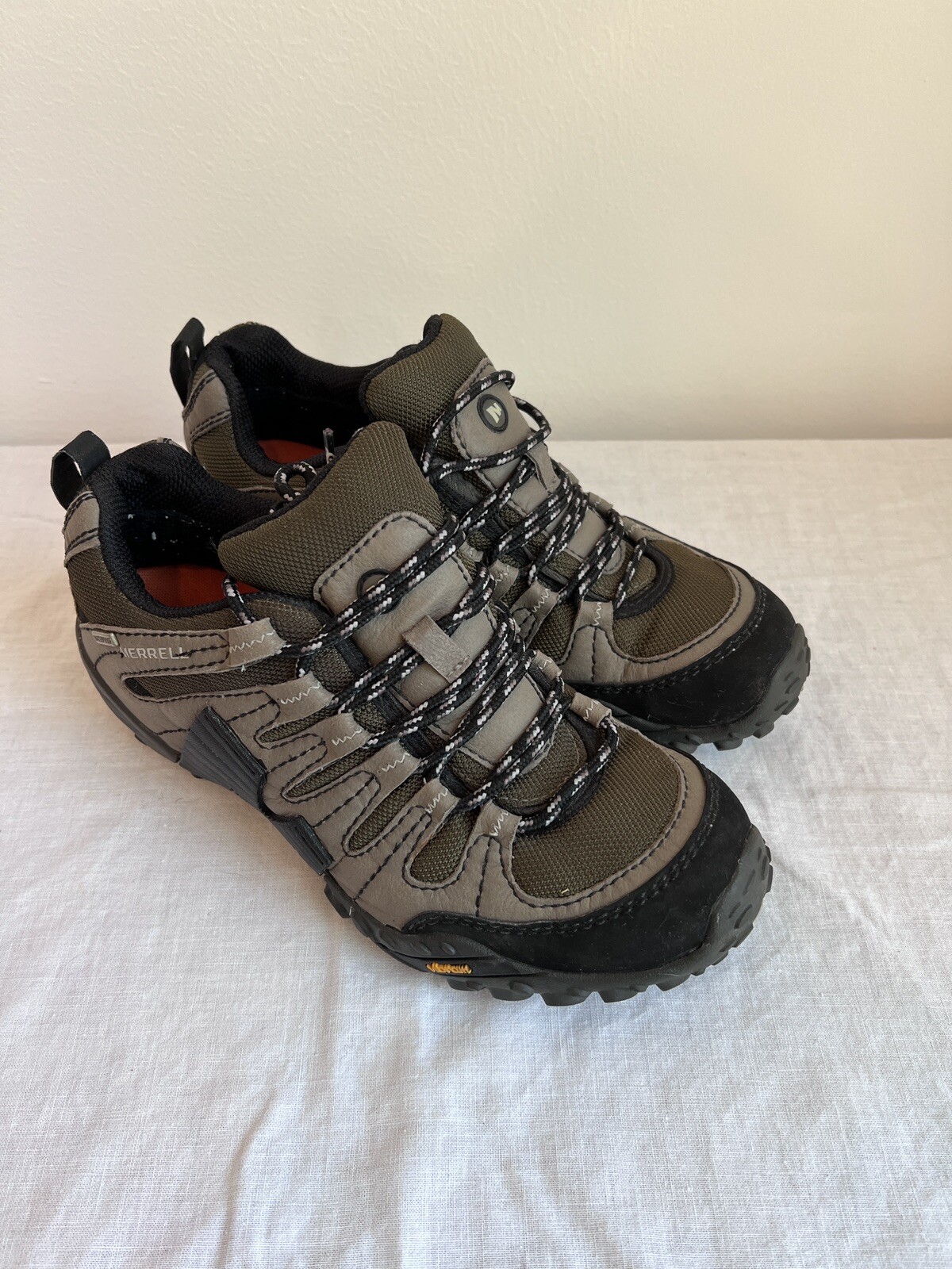 Scarpe da trekking sportive impermeabili da uomo Merrell pizzo taglia 8 5 J75023