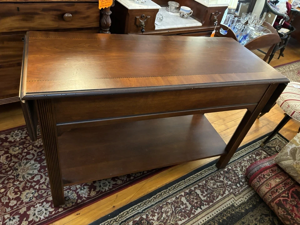 Hekman Console table/server w/inlay with two drawers - Image 3 of 4
