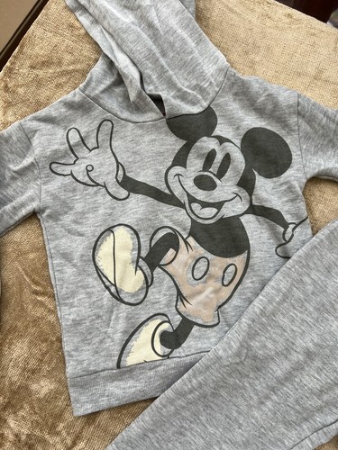 Mickey Mouse Outfit Boys Size 4 Fleece Sweater Pants Disney Classic Status Kids - Picture 2 of 3