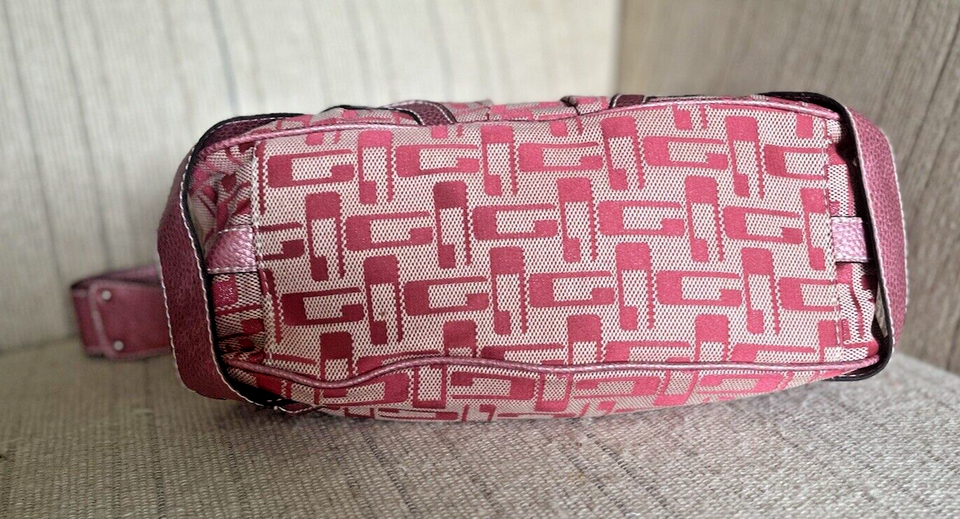 GUESS Logo Signs Pink Satchel Bag Purse Handbag Signature metalic close pre own eBay