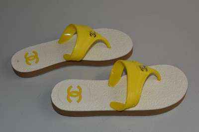 chanel jelly flip flops