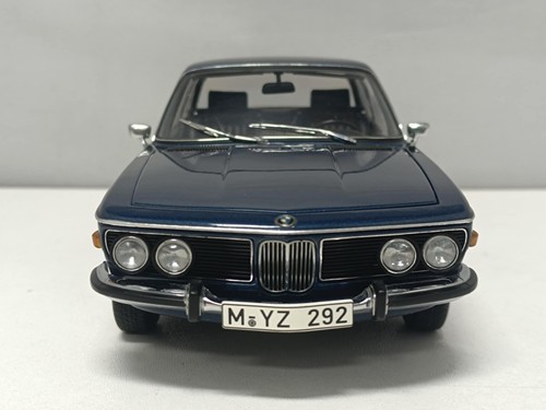 BMW 3.0 CSi blau metallic blau metallic Autoart 1:18 gebraucht + Box - Bild 6 von 24