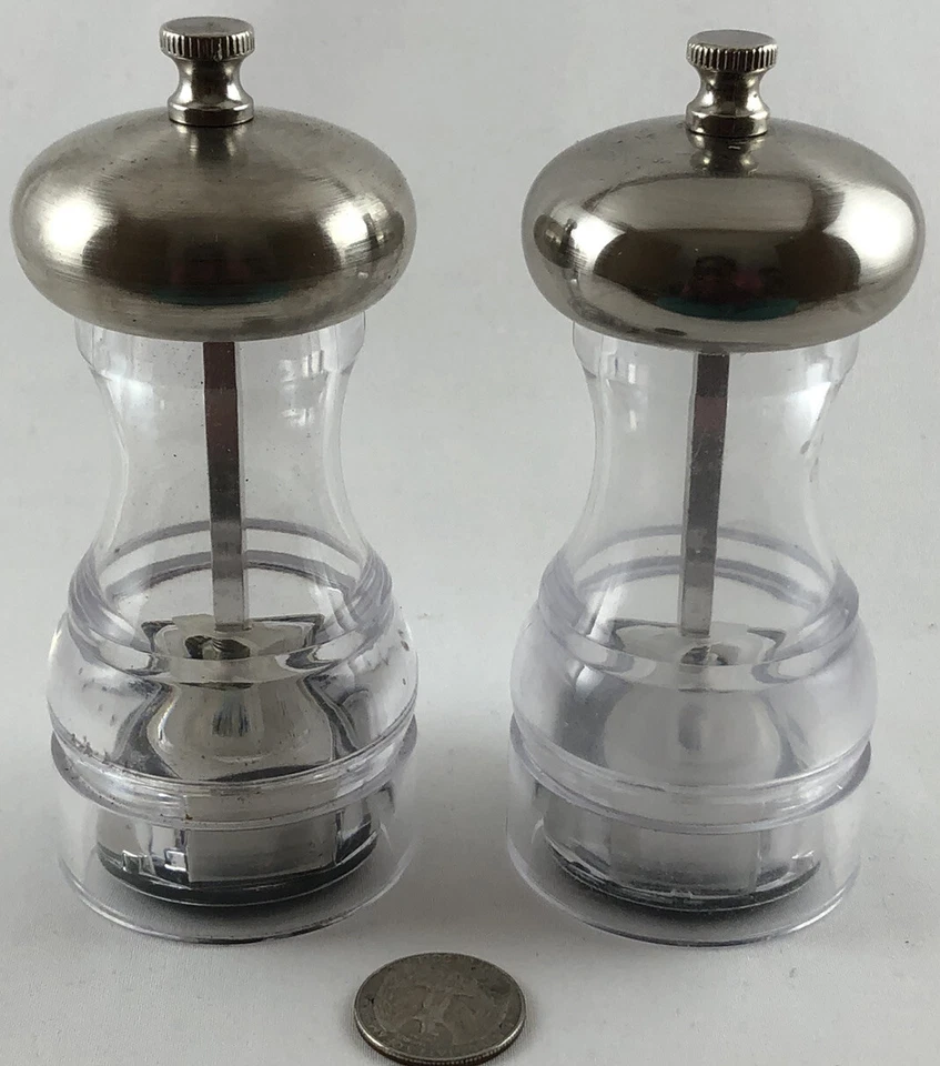 Molinillo de pimienta y salero Olde Thompson de acero al carbono y acrílico Foto 2 de 4