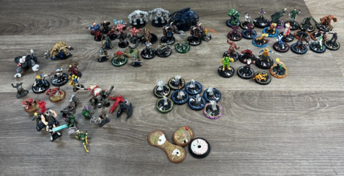 Lot of 76 D &D Marvel DC and Base Stands Miniatures WizKids 2002 -2008
