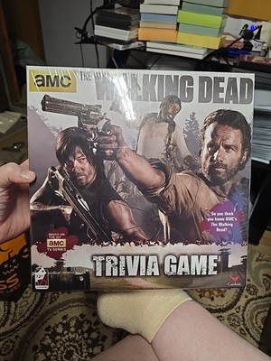AMC The Walking Dead Trivia Game NEW Sealed Box 2014 Cardinal Games 2-4 Players 
