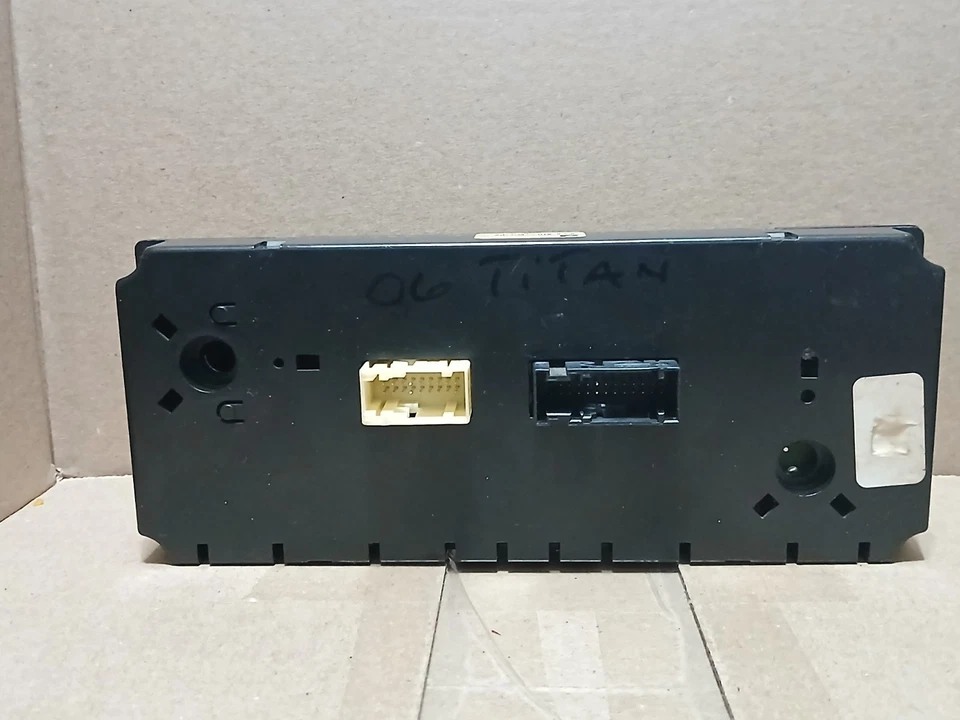 2004-2007 OEM Nissan Titan HVAC Digital Temp Climate Control Unit..{Video} - Image 4 of 4