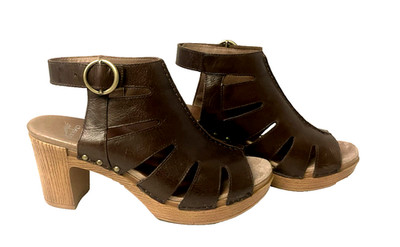 Dansko Demetra Chocolate Brown Peep Toe Teak VTG Strap Sandals Heels Size 40/9