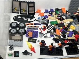 LEGO 6864 Batmobile Two-Face Chase DC Super Heroes INCOMPLETE READ!!!