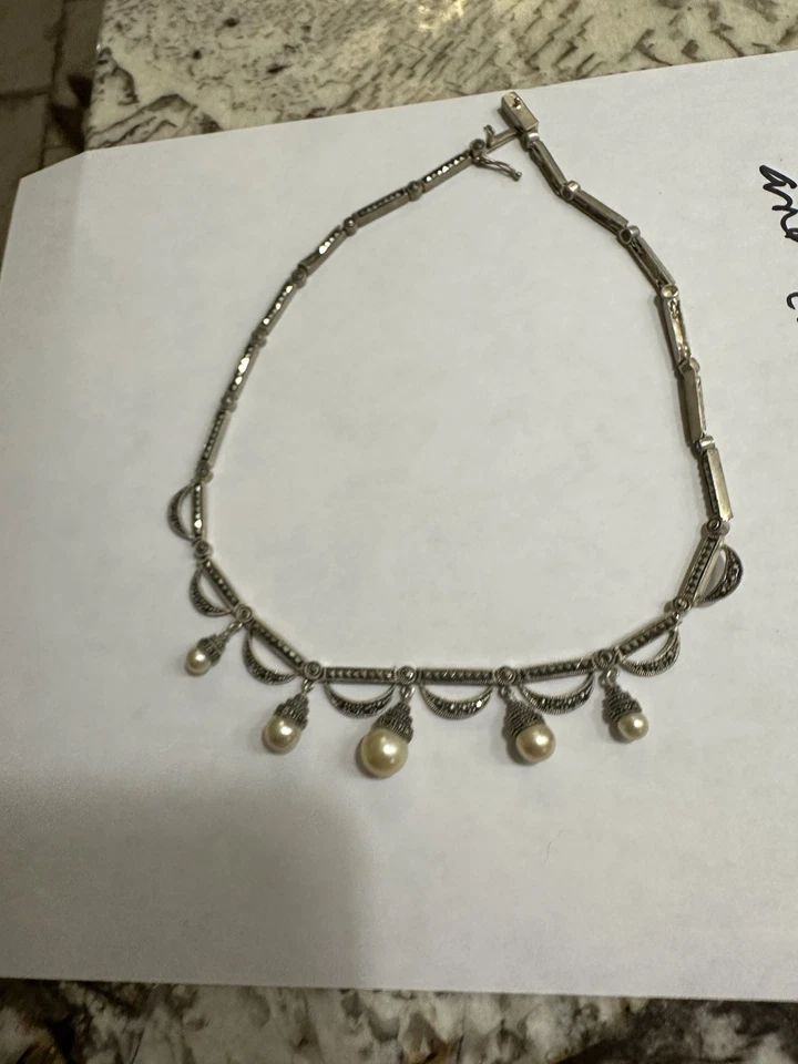 Collar de perlas de plata de ley de marcasita Foto 2 de 4
