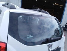 Lunette arrière Dacia DUSTER