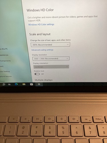Microsoft Surface Book 2 13 inch (256GB,Core i5 7th Gen 2.60GHz, - 第 7/13 張圖片