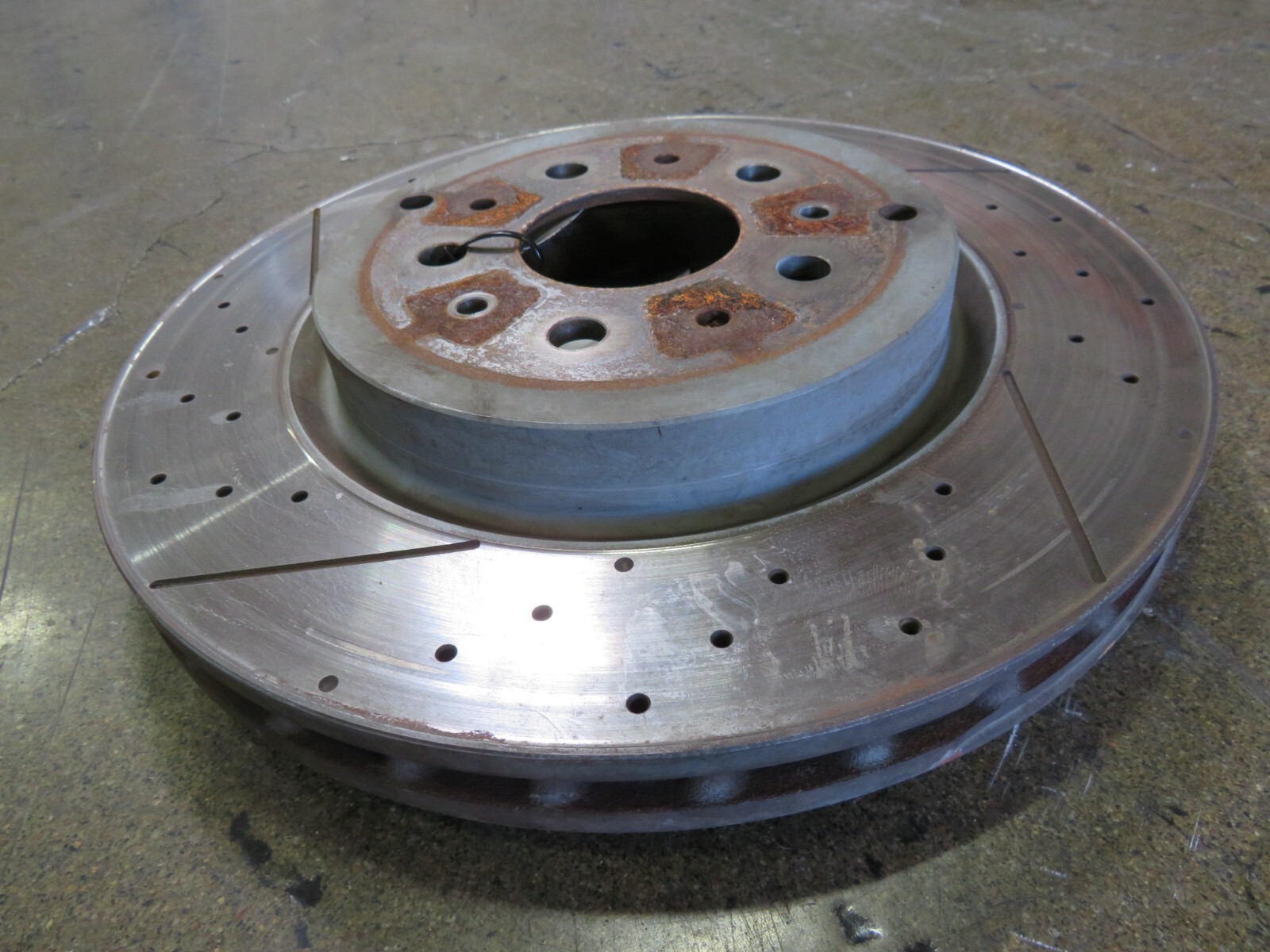 2018 Maserati Granturismo, Rear Brake Rotor, Small Lip, Used, P/N 257142