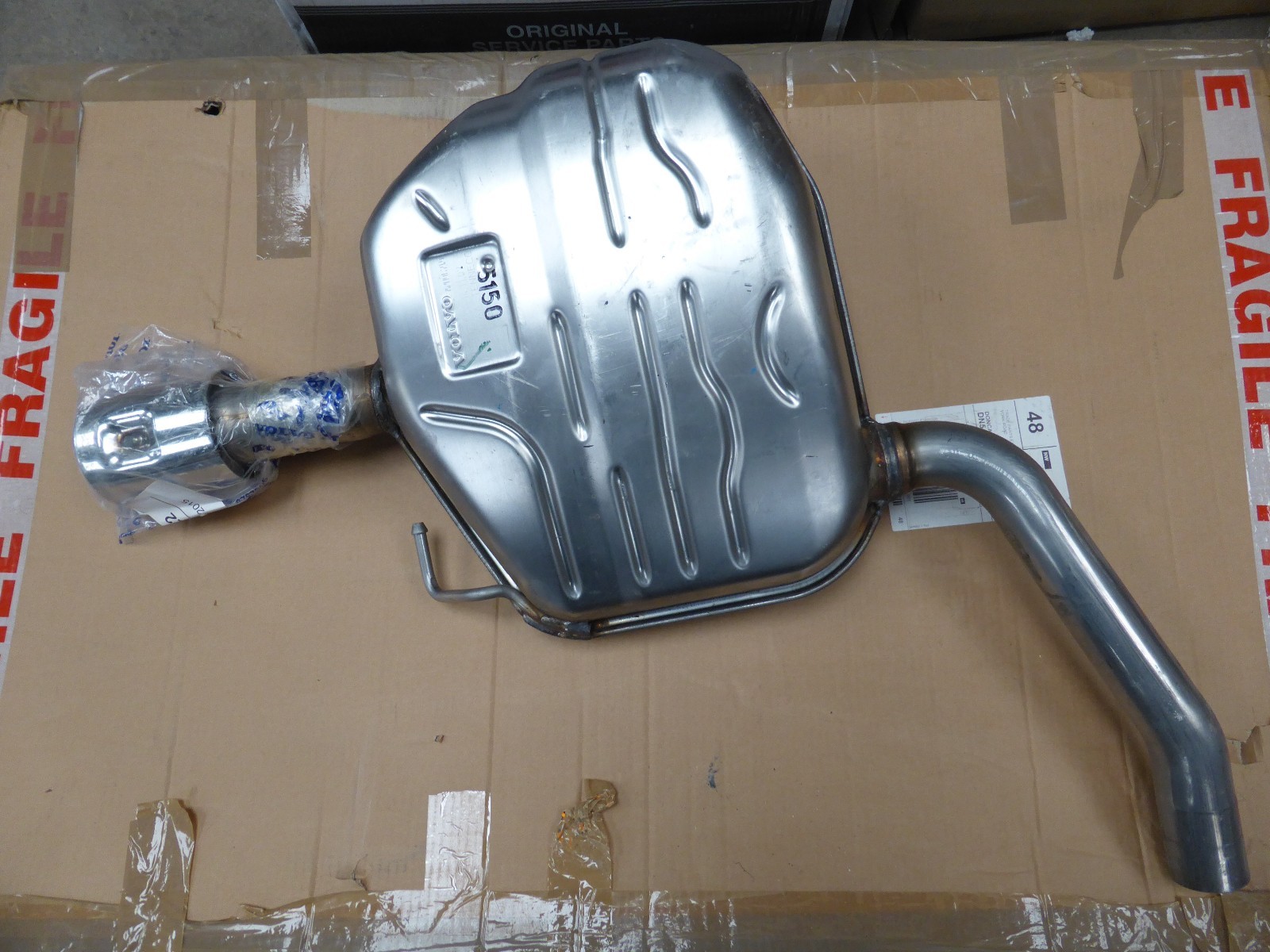 GENUINE BRAND NEW VOLVO XC70 V70 T5 OS REAR EXHAUST SILENCER BOX 2008