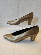 Vintage Stuart Weitzman Gold Metallic Gold Mid Heel Pumps Size 8 AAA