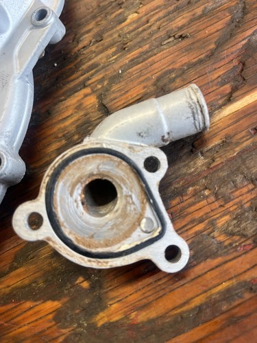 1998-2001 KTM 60SX 65SX Clutch Cover with Water Pump 46030001100 46035052000 - Picture 3 of 7