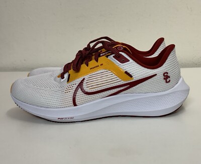 Nike Air Zoom Pegasus 40 Mens Sz 10 USC Trojans White Running Shoes DZ6003-100
