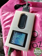 iRiver H10 MP3 Player 494 Songs 6GB Incl. Power Supply No Headphone No Disc