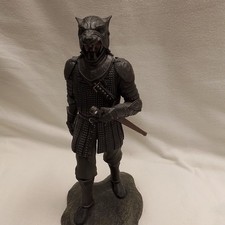 Knight Figurine with Sword and Shield on Base - Z#1030