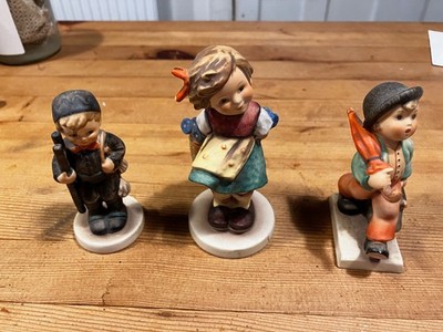 Goebel Hummel #377 ''Bashful!'', #12 2/0 ''Chimney sweep'', #11 2/0 ''Wanderer''
