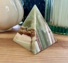 Polished Green Onyx Healing Pyramid 2 X 2 118.5 Grams