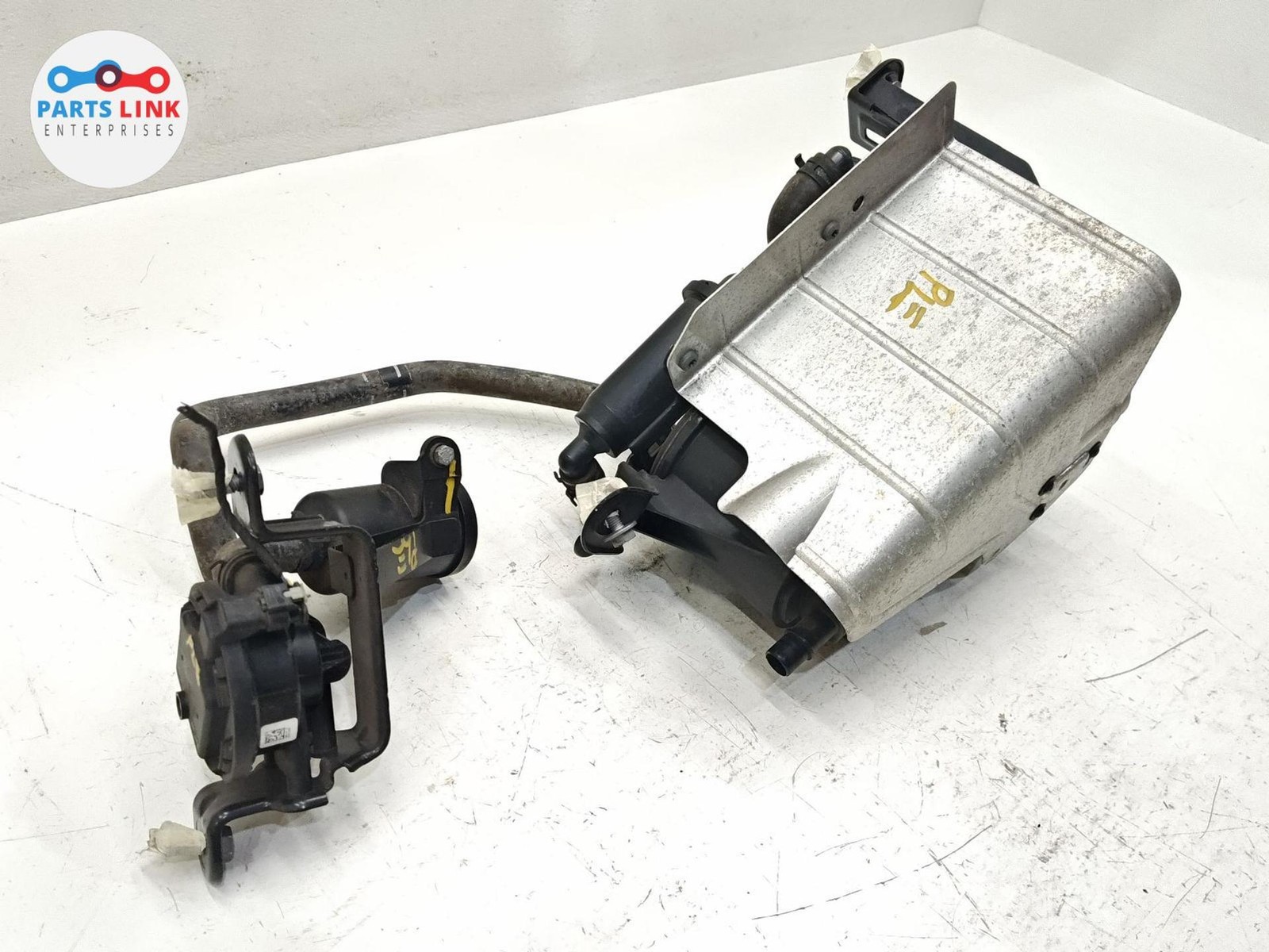 Bentley Bentayga Speed 2017-2020 Fuel vapor filter Charcoal