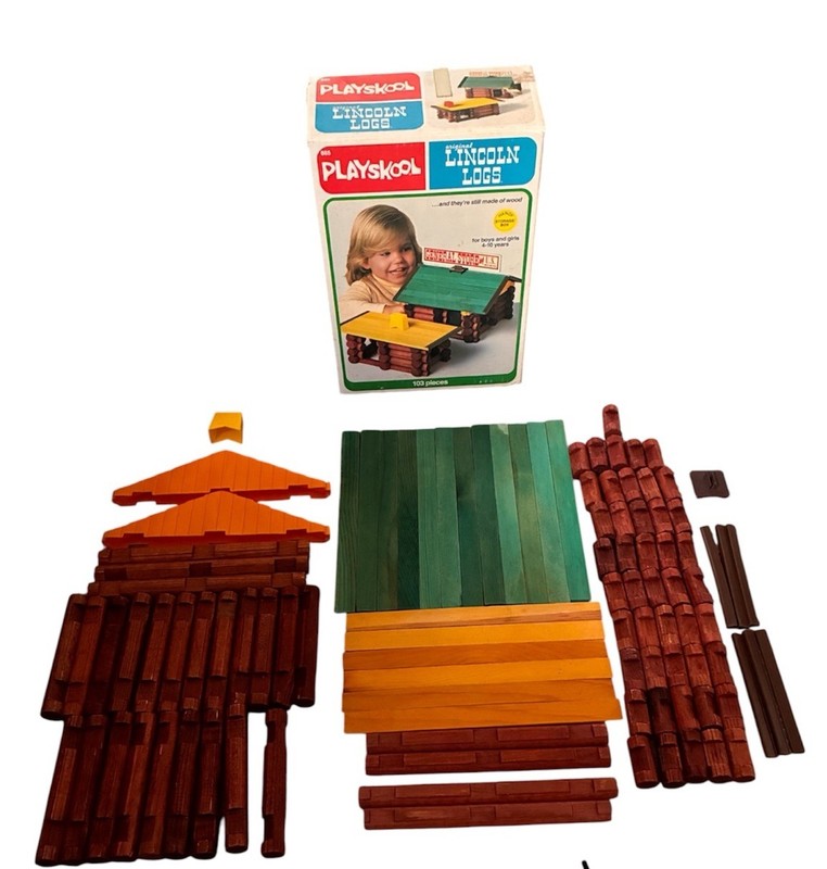 1978 Milton Bradley Playskool Lincoln Logs Model #885 (102 Of 103 Pieces)
